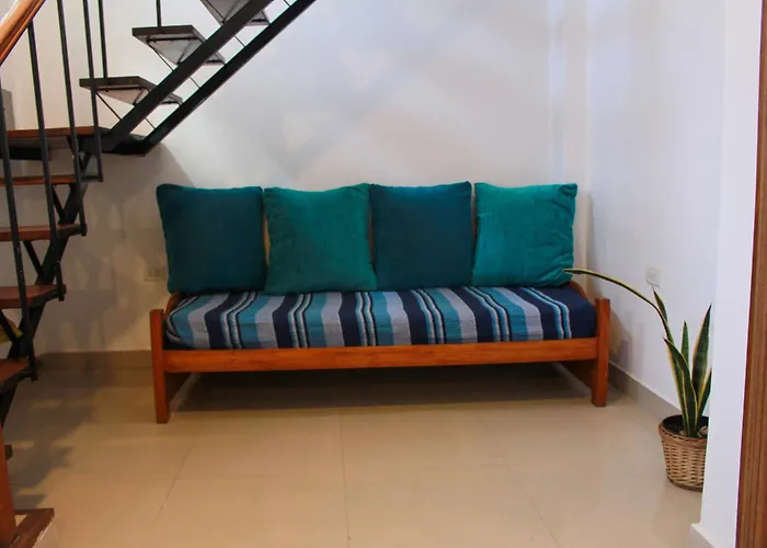 Casa Muy Comoda Y Luminosa